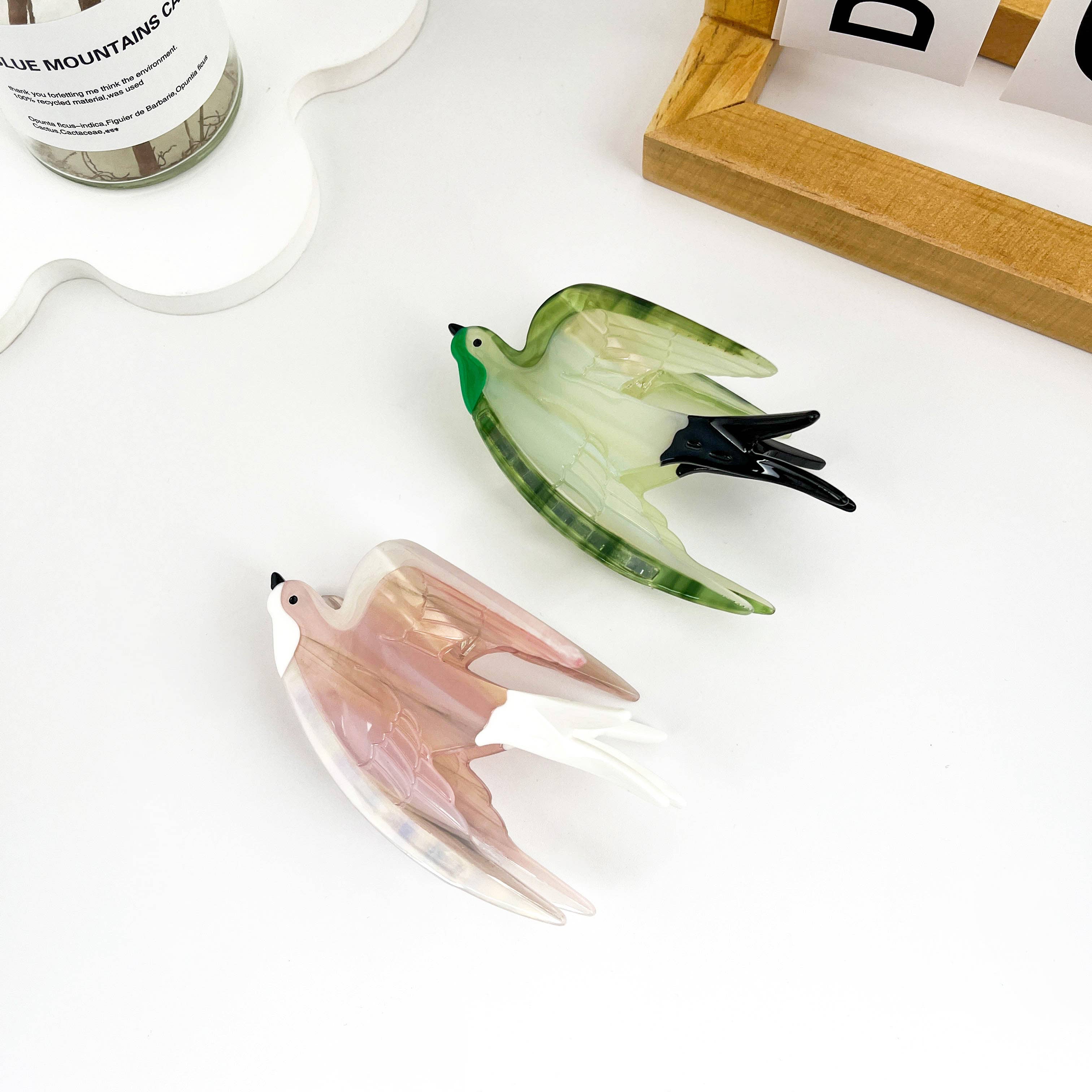 Swallow Bird Animal Color-Block Acetate Hair Claw Clip: Pink