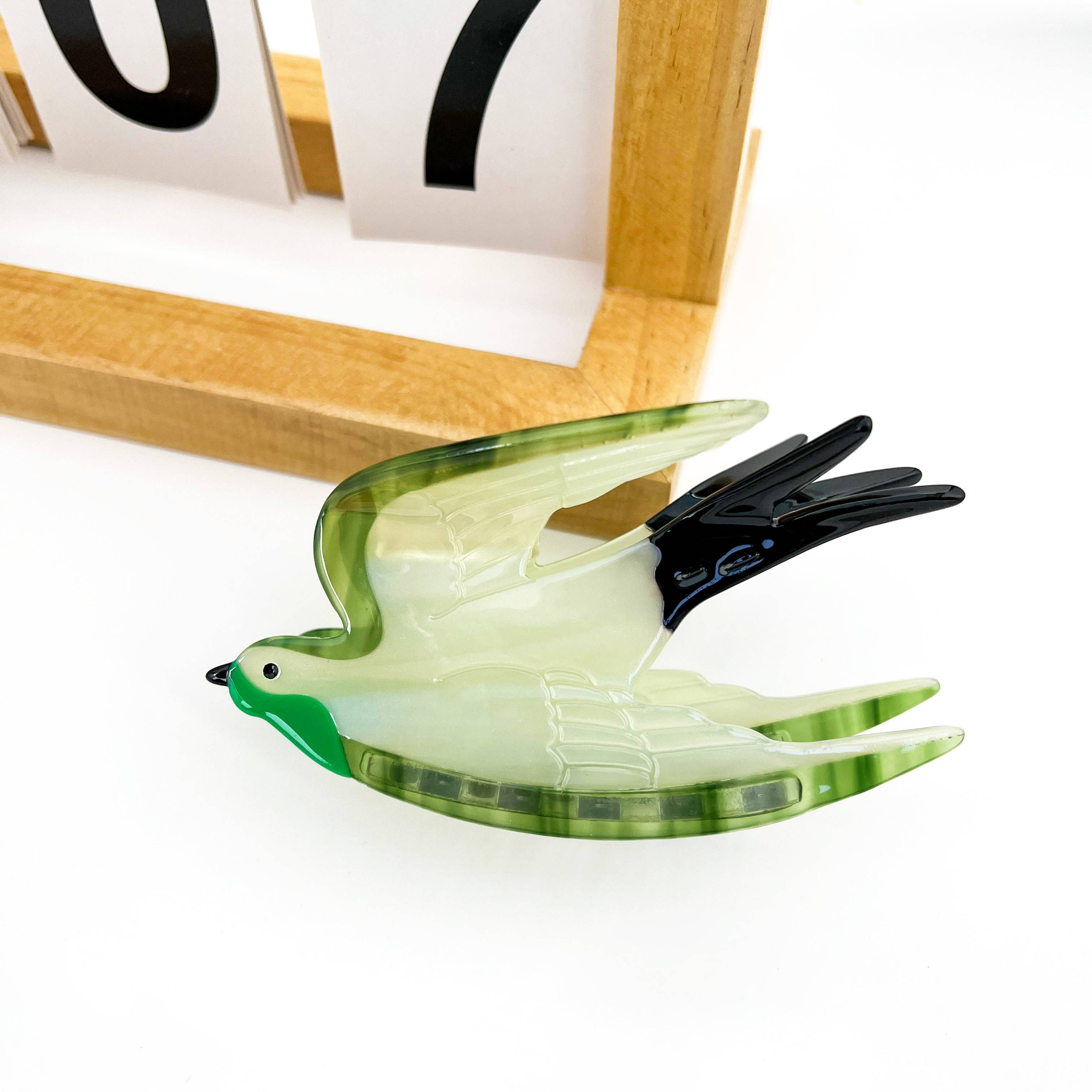 Swallow Bird Animal Color-Block Acetate Hair Claw Clip: Pink